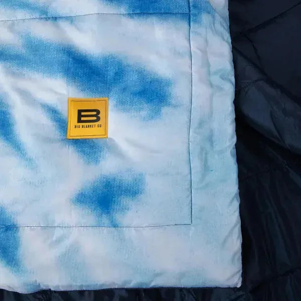 XL Outdoorsy™ Blanket