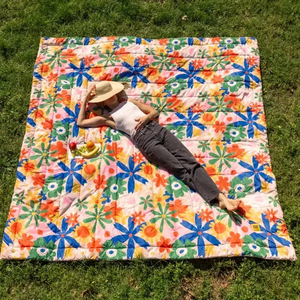 XL Outdoorsy™ Blanket